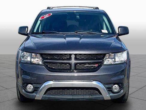 Used 2020 Dodge Journey Crossroad FWD image 3