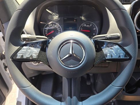 New 2025 Mercedes-Benz Sprinter 2500 image 25