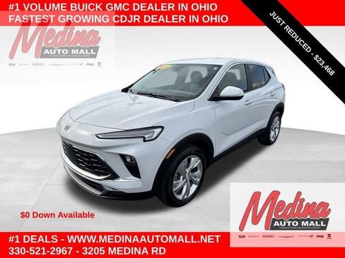 Used 2025 Buick Encore GX Preferred w/ Comfort Package FWD image 1