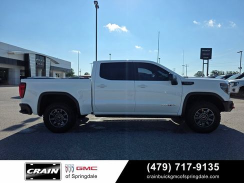 Used 2025 GMC Sierra 1500 AT4X AWD/4WD image 9