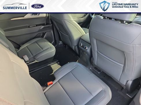 New 2026 Ford Explorer Active w/ Active Comfort Package RWD image 13
