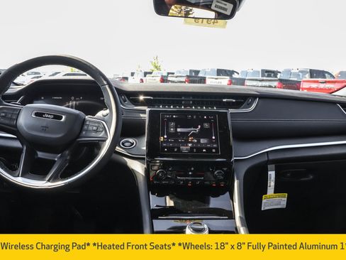 New 2025 Jeep Grand Cherokee Altitude image 10