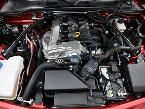 Used 2016 MAZDA MX-5 Miata Club w/ Brembo/BBS Package image 15