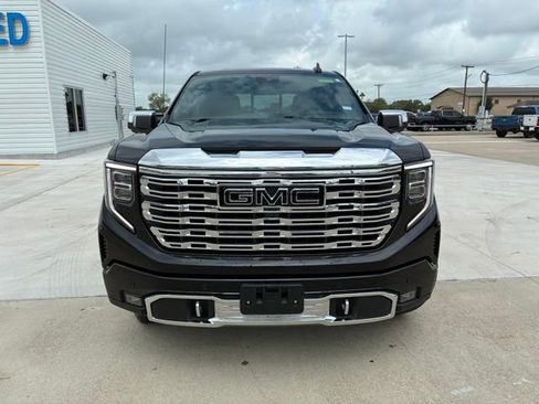 Used 2024 GMC Sierra 1500 Denali w/ Denali Reserve Package AWD/4WD image 8