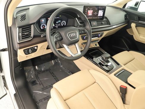 Certified 2023 Audi Q5 e Prestige w/ Prestige Package image 15