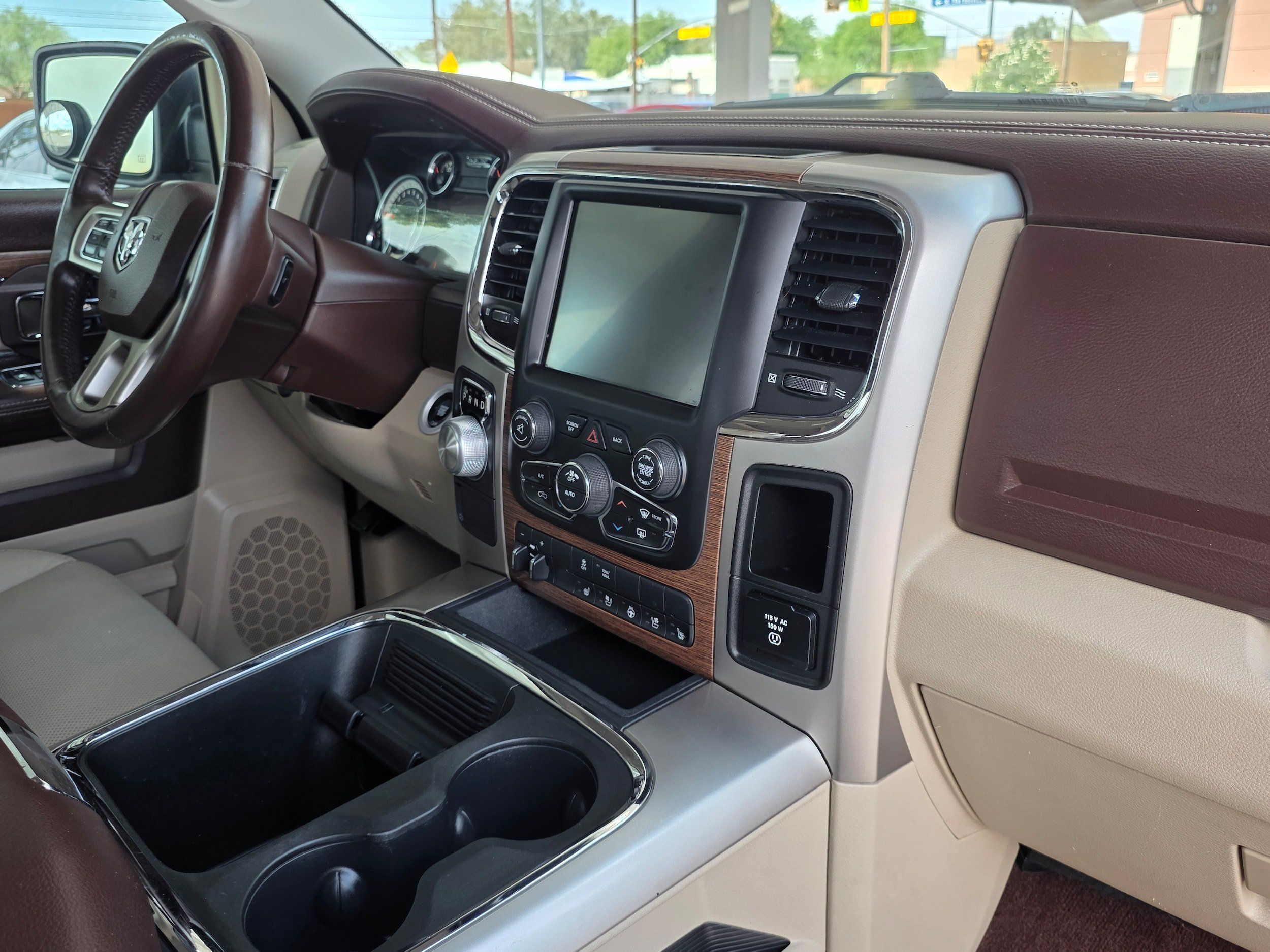 Used 2017 RAM 1500 Laramie w/ Convenience Group RWD image 30