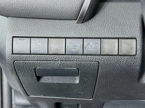 Used 2022 Toyota Camry SE image 17