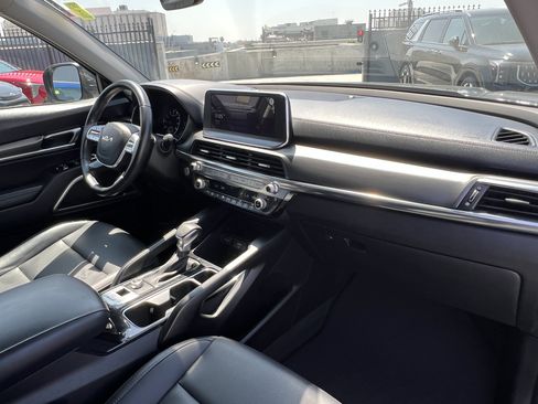 Used 2022 Kia Telluride LX FWD image 15