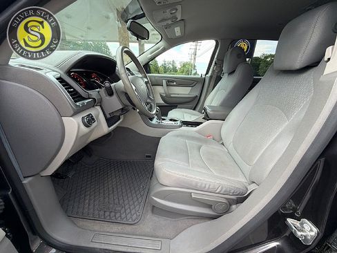 Used 2016 GMC Acadia SLE FWD image 11