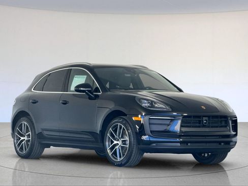 New 2026 Porsche Macan image 10