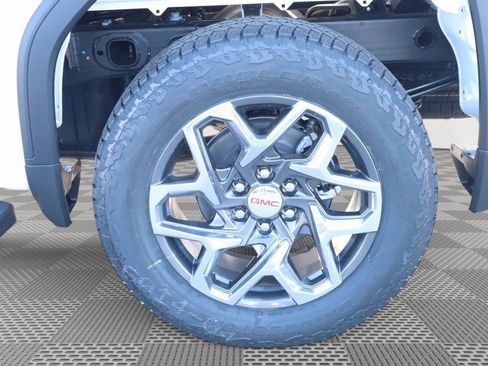 New 2026 GMC Sierra 1500 SLE w/ Max Trailering Package image 20