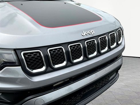 Used 2023 Jeep Compass Latitude AWD/4WD image 33