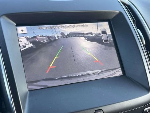 Used 2019 Ford Edge Titanium w/ Cold Weather Package image 32