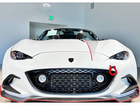 Used 2023 MAZDA MX-5 Miata Grand Touring image 3