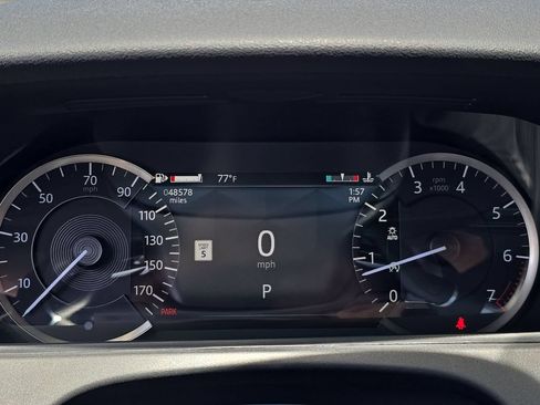 Certified 2022 Land Rover Range Rover Velar R-Dynamic S AWD/4WD image 19