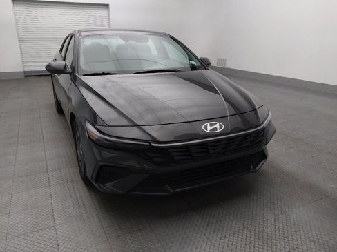 Used 2024 Hyundai Elantra SEL FWD image 14