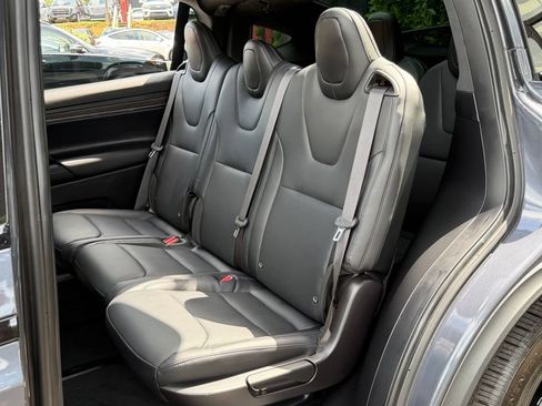 Used 2022 Tesla Model X AWD/4WD image 29