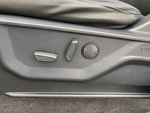 Certified 2022 Ford F150 XLT w/ Equipment Group 302A High image 15