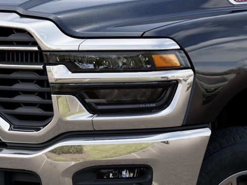 New 2026 RAM 2500 Big Horn AWD/4WD image 11