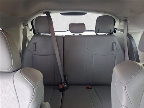 Used 2023 Toyota Sienna XLE image 19