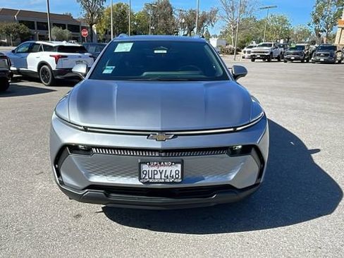 New 2026 Chevrolet Equinox EV LT image 8