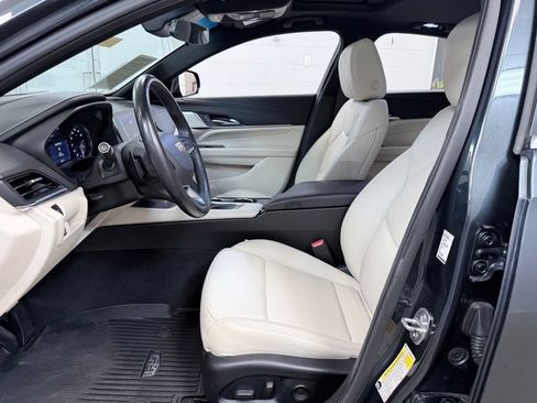 Used 2021 Cadillac CT4 Luxury w/ Sun And Sound Package RWD image 16