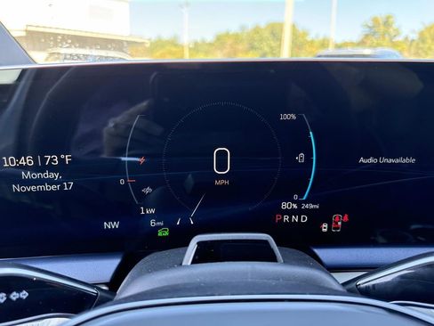 New 2026 Cadillac Optiq Luxury 2 image 27