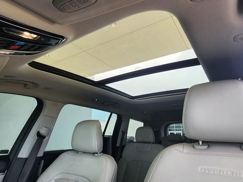 Used 2023 Jeep Grand Cherokee L Overland w/ Rear Seat Video Group I image 19