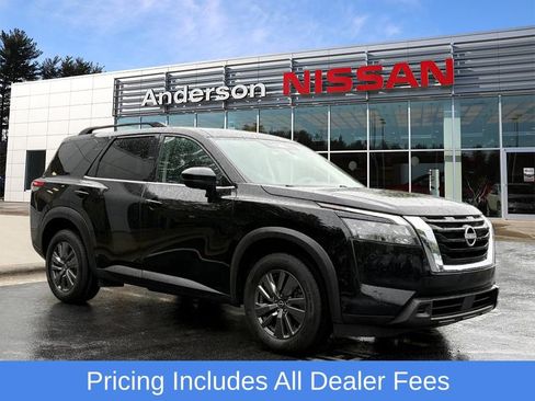 Used 2024 Nissan Pathfinder SV FWD image 1