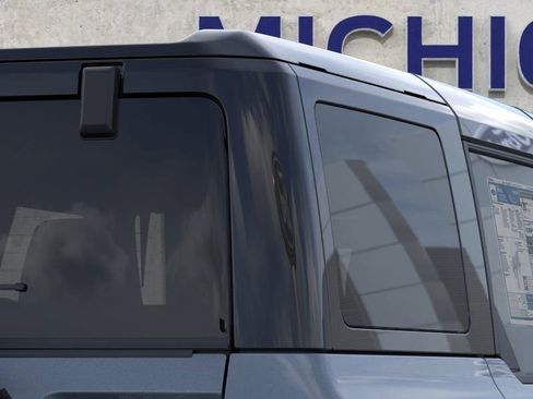 New 2025 Ford Bronco Outer Banks image 25