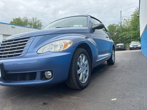 Used 2006 Chrysler PT Cruiser Touring FWD image 4
