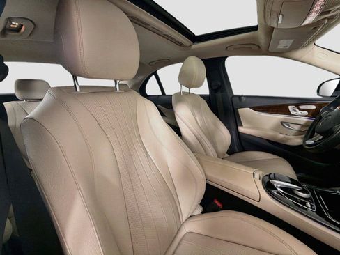 Used 2018 Mercedes-Benz E 300 image 27
