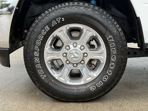 Used 2025 RAM 2500 Big Horn AWD/4WD image 13