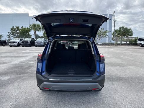 Used 2023 Nissan Rogue SV image 27