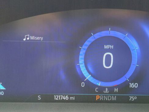 Used 2020 Ford Explorer Platinum w/ Premium Technology Package AWD/4WD image 31