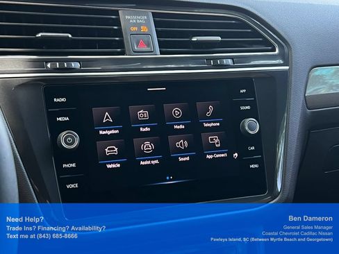 Used 2023 Volkswagen Tiguan SE AWD/4WD image 32