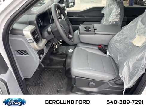 New 2025 Ford F350 XL w/ XL Chrome Package image 10