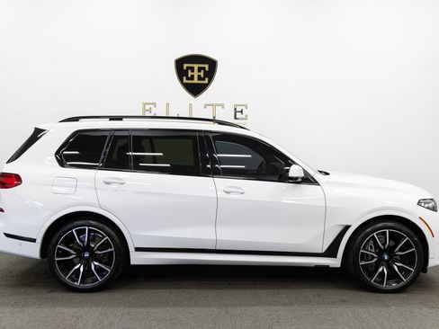 Used 2019 BMW X7 xDrive50i w/ M Sport Package AWD/4WD image 11