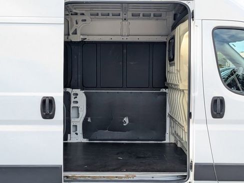 Used 2015 RAM ProMaster 3500 w/ Interior Convenience Group image 26