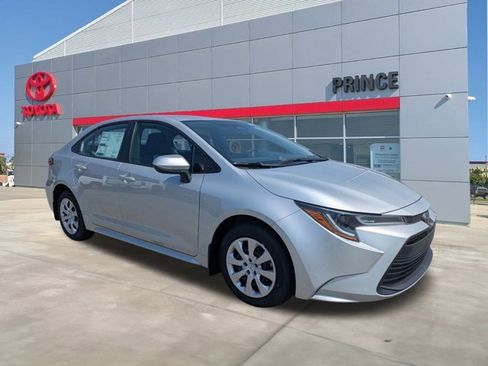 New 2026 Toyota Corolla LE image 2