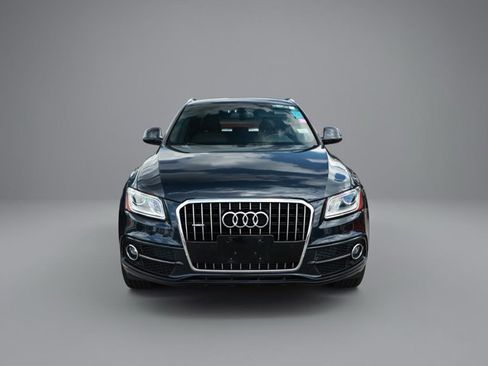 Used 2017 Audi Q5 2.0T Premium Plus w/ Technology Package AWD/4WD image 2