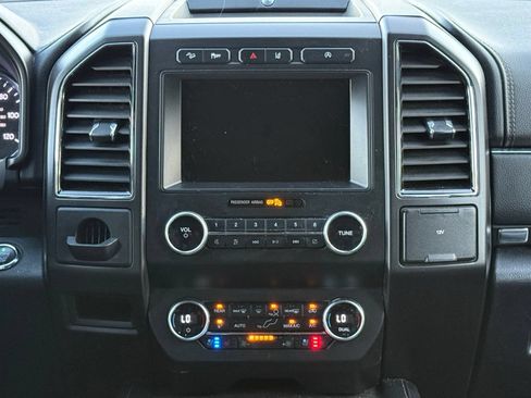 Used 2020 Ford Expedition Max Limited AWD/4WD image 23
