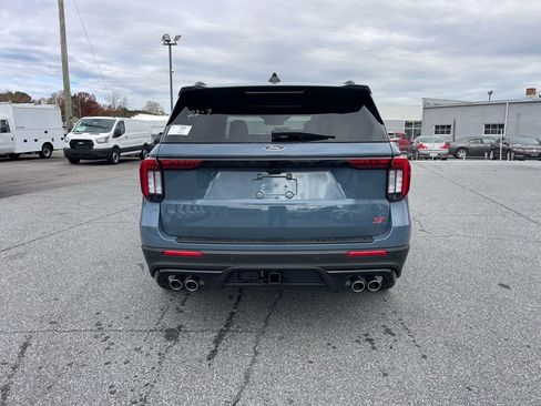 New 2026 Ford Explorer ST w/ Sun And Sound Package image 5