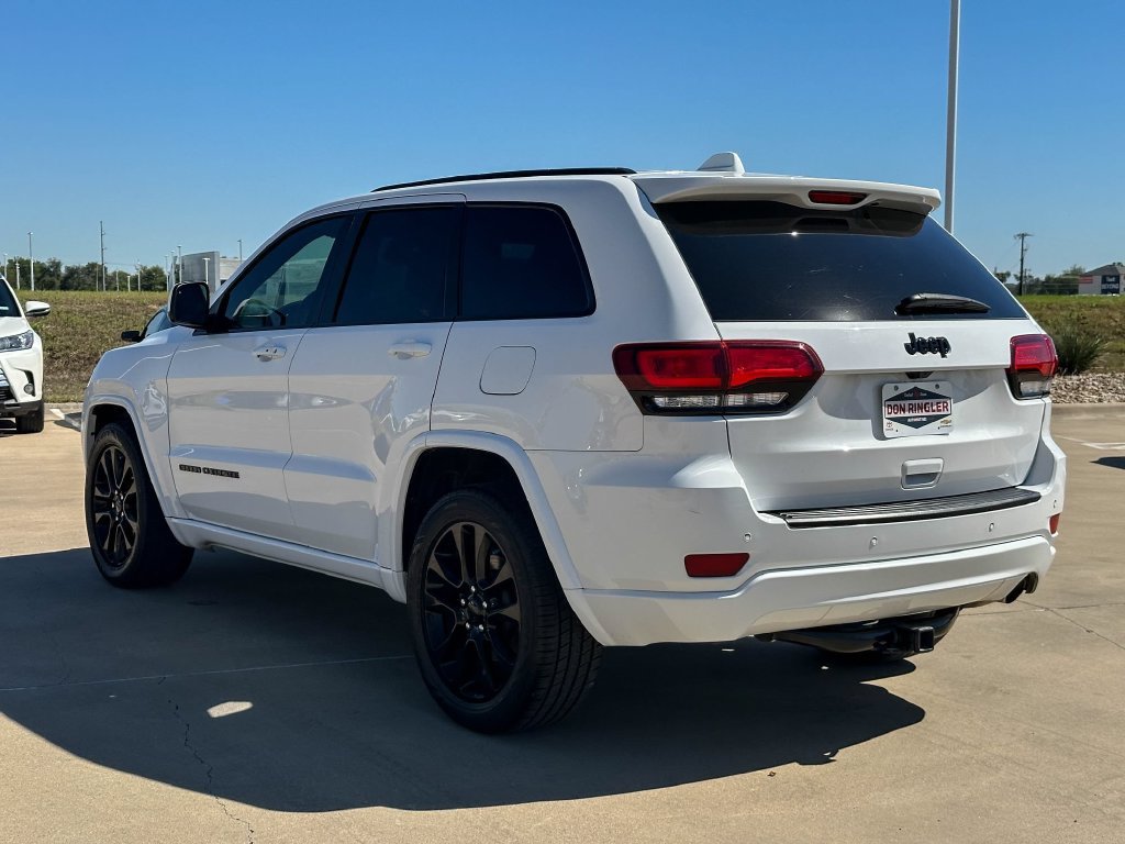 Used 2021 Jeep Grand Cherokee Laredo X RWD image 5