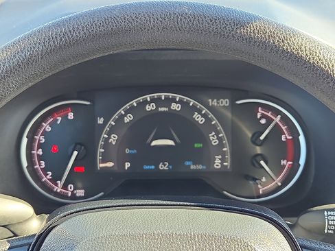 Used 2025 Toyota RAV4 XLE image 23