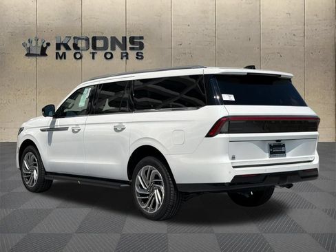 New 2027 Lincoln Navigator L Premier AWD/4WD image 6
