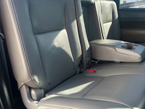 Used 2010 Toyota Tundra Limited image 41