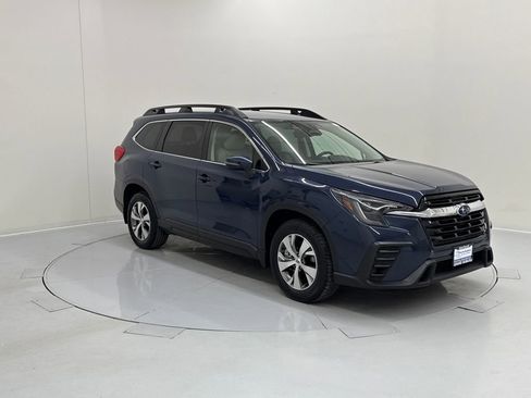 Certified 2023 Subaru Ascent Premium w/ Convenience Package image 8