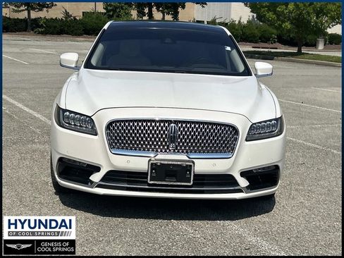 Used 2018 Lincoln Continental Reserve w/ Rear-seat Package AWD/4WD image 2