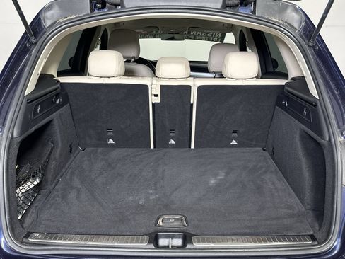 Used 2021 Mercedes-Benz GLC 300 4MATIC w/ Premium Package image 25